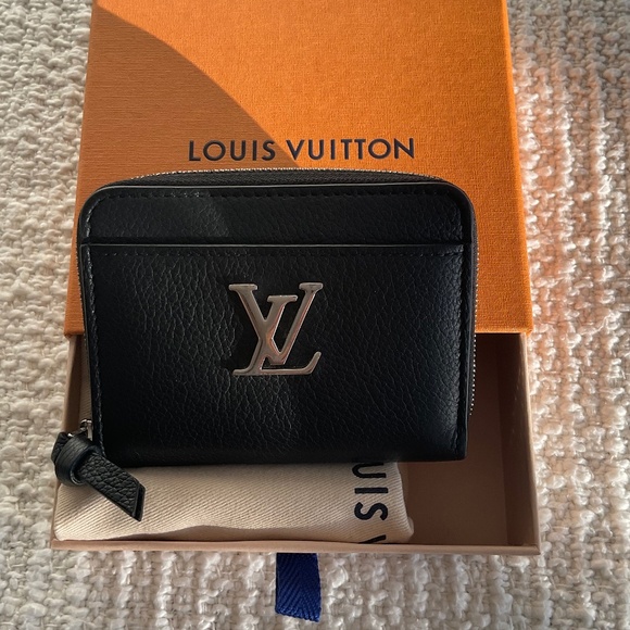 Authentic Louis Vuitton Lockme Zippy Coin Purse Wallet Taurillon Leather Black - Picture 8 of 10